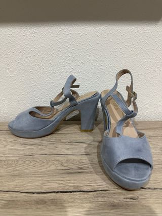 Sandalias de tacón azul