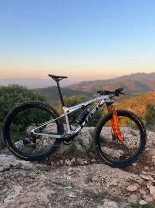 Trek Supercaliber 9.8 como nueva /M