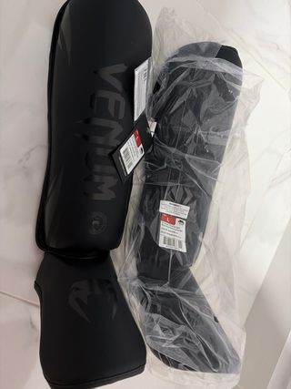 Espinilleras Venum Challenger