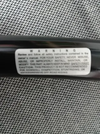 Manillar de bicicleta negro