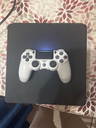 PlayStation 4 (PS4) Negra