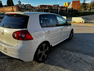 Volkswagen Golf 2005