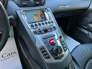 Lamborghini Aventador LP700 6.5 V12 Coupe 515 kW (700 CV)