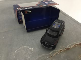 Defender a 110 carabinieri burago