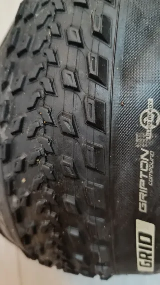 Neumático Fast Track