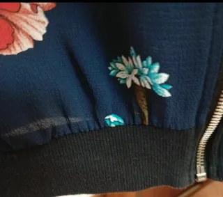 Cazadora floral mujer