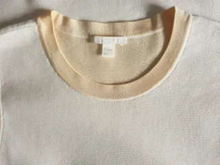 Camiseta sin mangas marca " COS "