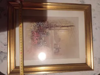 Marco de madera dorado para cuadros