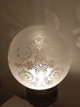 Lámpara de mesa antigua de alpaca