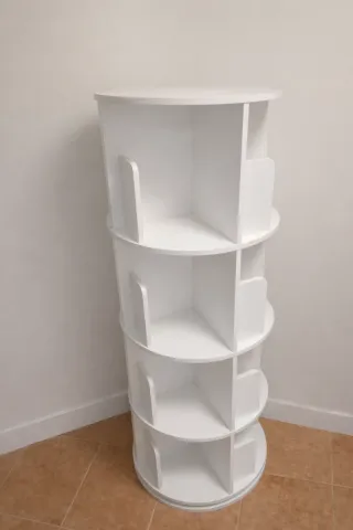 Estantería giratoria blanca de madera