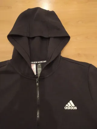 Chaqueta Adidas con capucha vintage