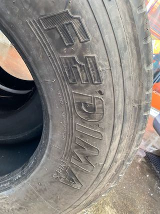 Rueda de camión usada