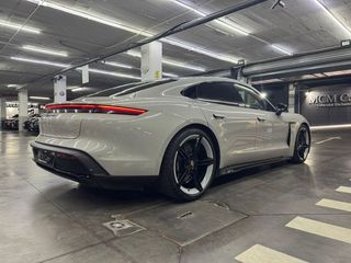 Porsche Taycan GTS 440 kW (598 CV)