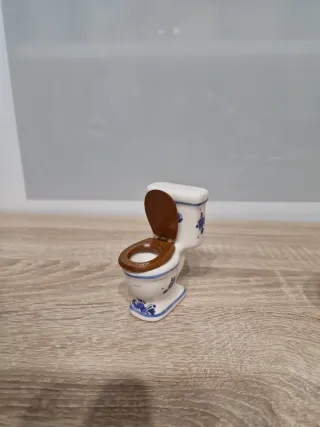 Mobili per casa delle bambole da bagno