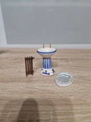 Mobili per casa delle bambole da bagno