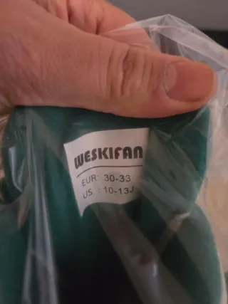 Patines dinosaurio NUEVOS Weskifan (30-33) + Luces