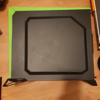 Torre Gaming Asus GeForce GTX