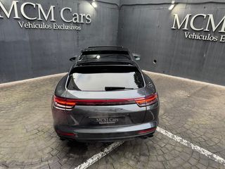 Porsche Panamera Turbo 404 kW (550 CV)