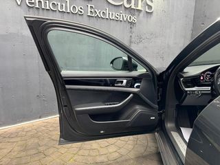 Porsche Panamera Turbo 404 kW (550 CV)