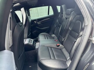 Porsche Panamera Turbo 404 kW (550 CV)