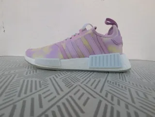 T-37 1/3 y T-38  ADIDAS NMD_R1 J