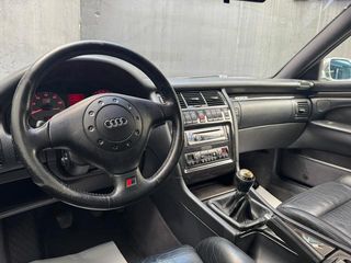 Audi S8 4.2 quattro 250 kW (340 CV)