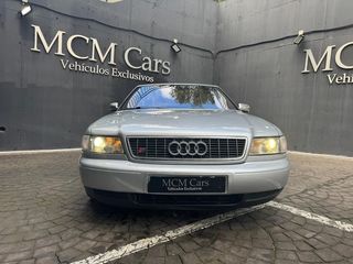 Audi S8 4.2 quattro 250 kW (340 CV)