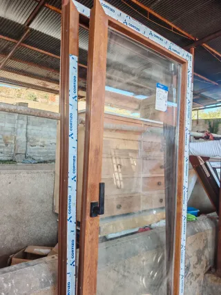 Puerta PVC imitación madera 87x200