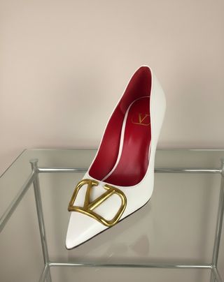 Tacones Valentino Garavani V logo  Talla 38 Nuevos