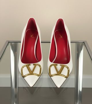 Tacones Valentino Garavani V logo  Talla 38 Nuevos