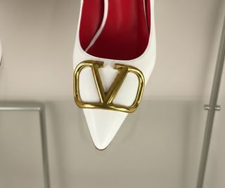 Tacones Valentino Garavani V logo  Talla 38 Nuevos