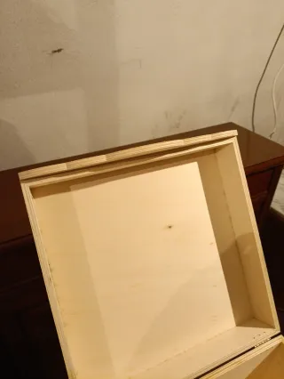 Caja de Madera Festoneada