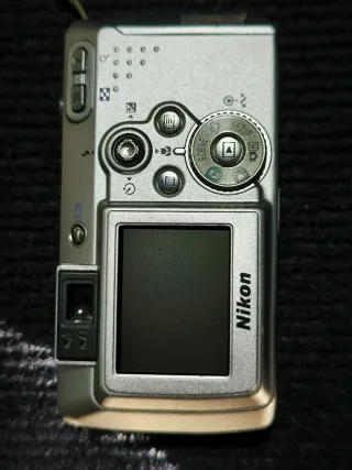 Nikon Coolpix 3700 fotocamera digitale