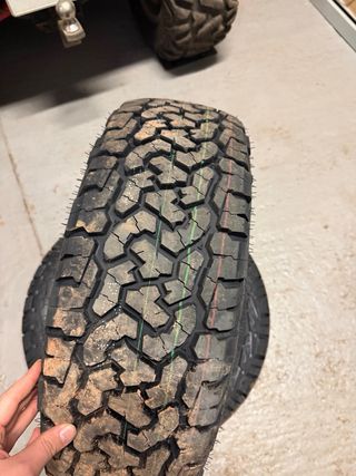 2 Neumáticos todoterreno 205/70 R15