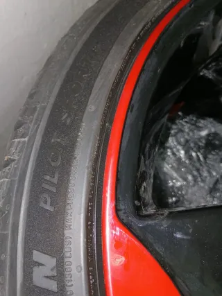 Llantas Rotor 18 Negro/Rojo