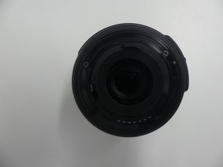 Cámara Nikon con accesorios