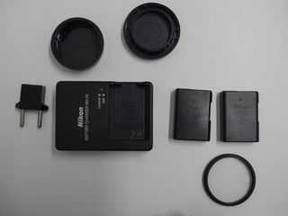 Cámara Nikon con accesorios