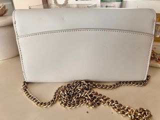 Cartera Kate Spade Blanca con Cadena plateada