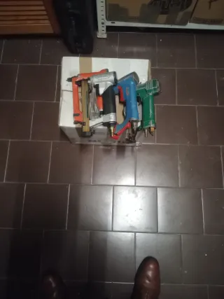 4 Grapadoras Neumáticas