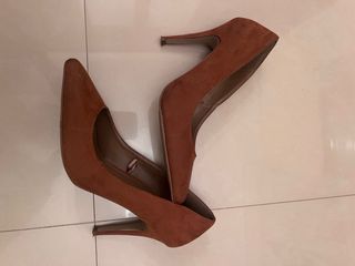 Lote 2 pares zapatos tacón talla 40