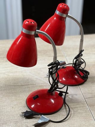 2 Lámparas de Mesa Flexo Rojas