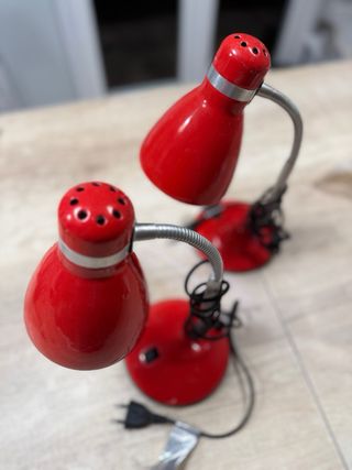 2 Lámparas de Mesa Flexo Rojas