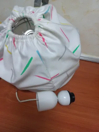 Lámpara infantil tela y plástico