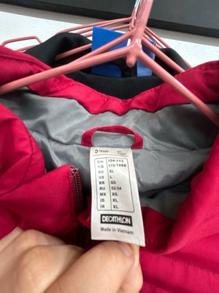 Chaqueta deportiva roja