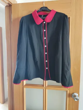 Blusa española negra y roja