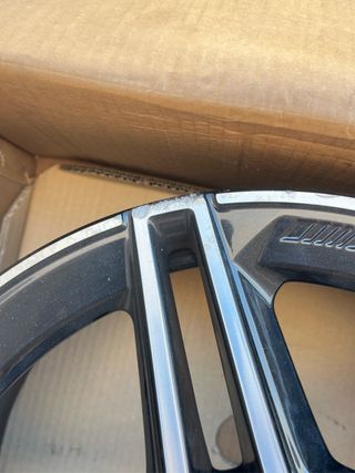 4 llantas originales MercedesAMG Aidon 18”
