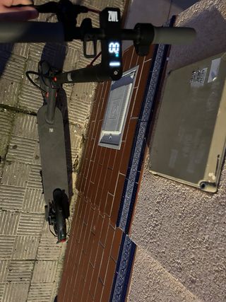 Patinete Eléctrico ZWL en perfecto estado pocos km