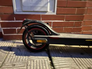 Patinete Eléctrico ZWL en perfecto estado pocos km