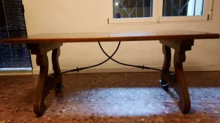 Mesa rustica Castellana