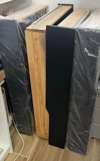 Cama IKEA MANDAL con cajones NEGROS